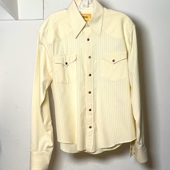Urban Outfitters Beige retro button down. snap buttons - Small - Picture 1 of 5